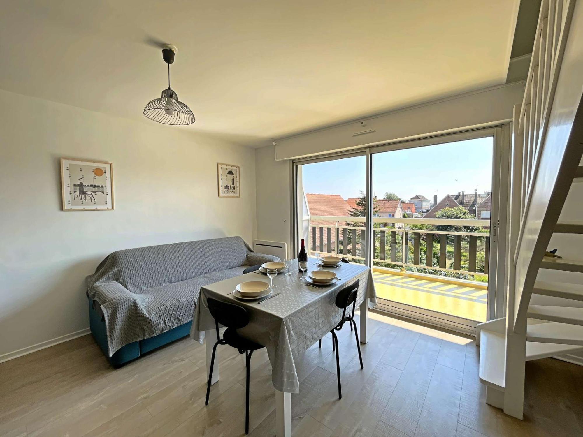 Duplex Renove Avec Balcon Et Garage A Berck-plage - Fr-1-646-88 Apartment Berck